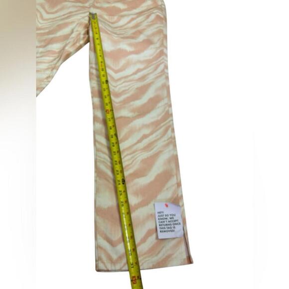 ASOS DESIGN l NWT Straight Leg Abstract Jeans Size 12 - Picture 7 of 11